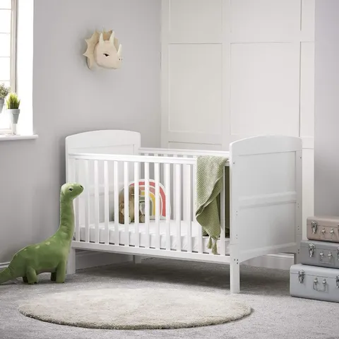 BOXED OBABY GRACE COT BED - WHITE (1 BOX)