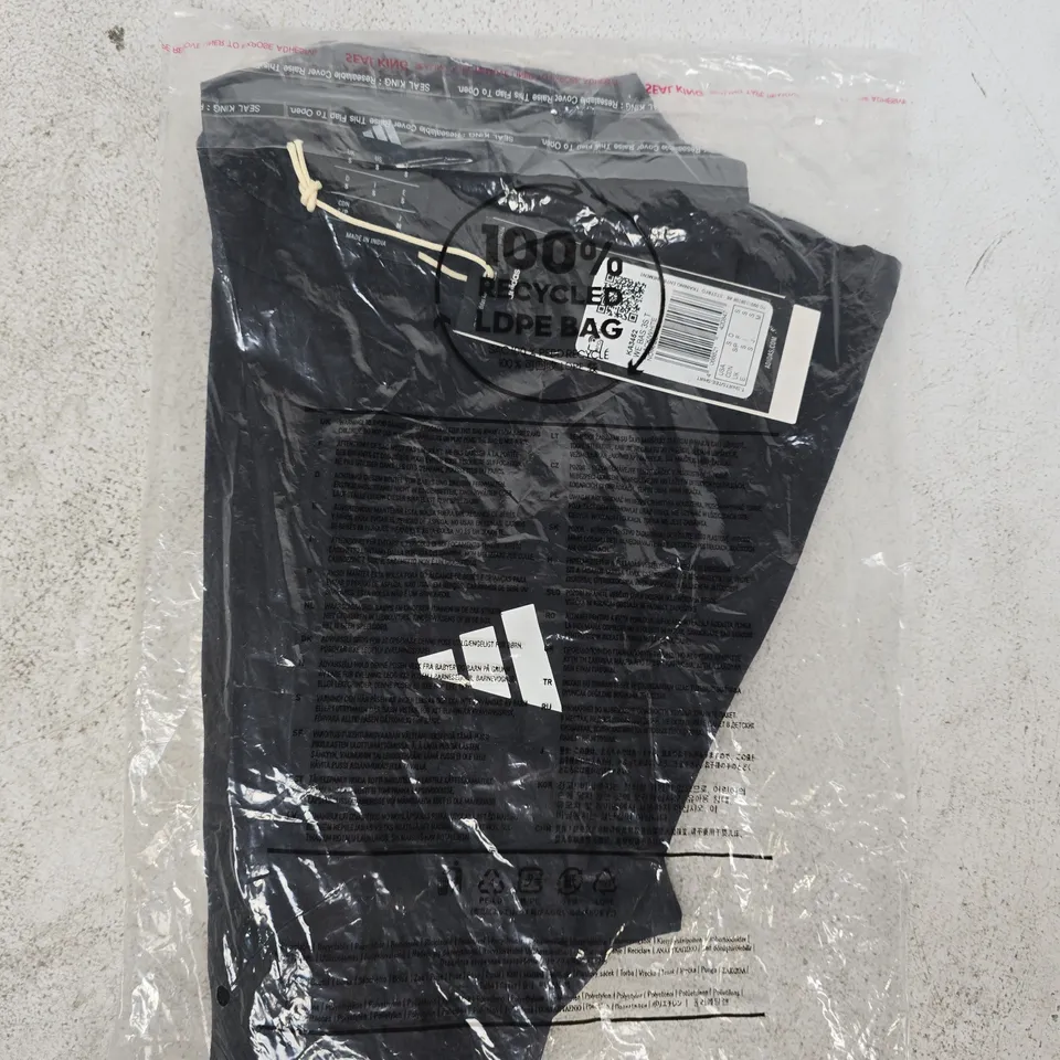 BAGGED ADIDAS WORKOUT  ESSENTIALS BASE 3-STRIPES T-SHIRT IN BLACK SIZE SMALL