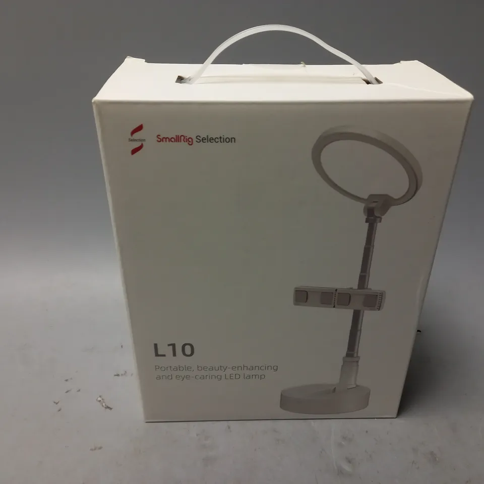 BOXED AND SEALED SMALLRIG SELECTION L10LED LAMP