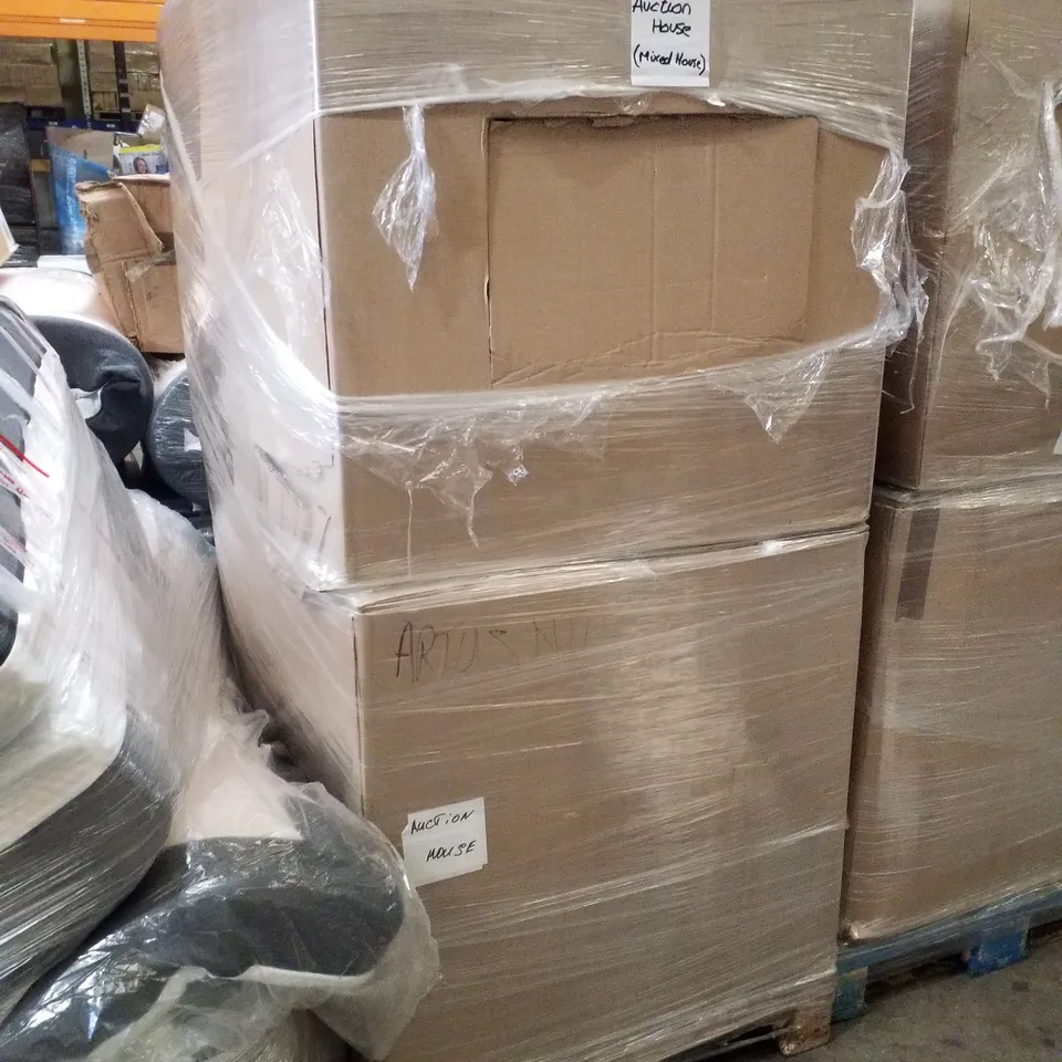 PALLET OF 2 BOXES CONTAINING ASSORTED PILLOWS & CUSHIONS