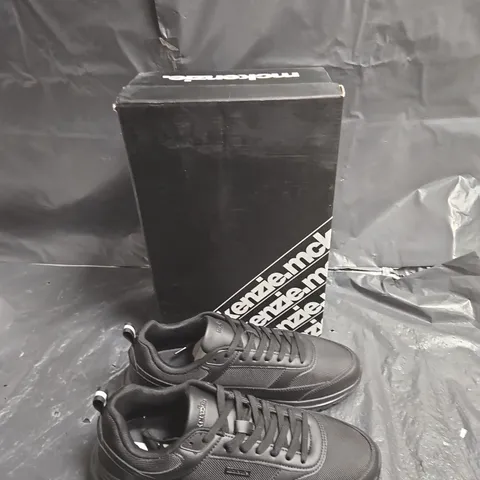 MKENZIE TRAINERS UK SIZE 9 DAYTONA SHOE