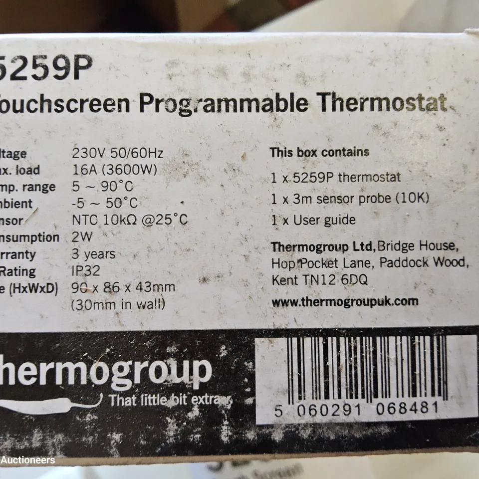 FIVE BOXED TOUCHSCREEN PROGRAMMABLE THERMOSTATS Model 5259P