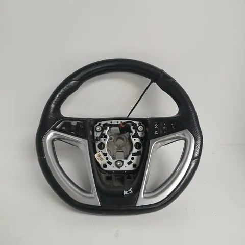 CAR STEERING WHEEL WITH INTEGRATED CONTROLS – AIRBAG MISSING (PARTS/REPAIR)
