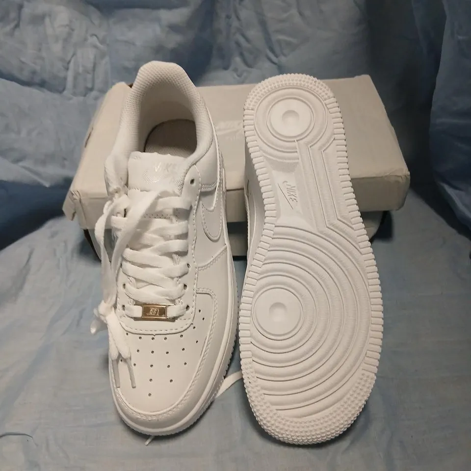 NIKE AIR FORCE 1 '07 WHITE SNEAKERS – UK 5.5 (US 8, EU 38)