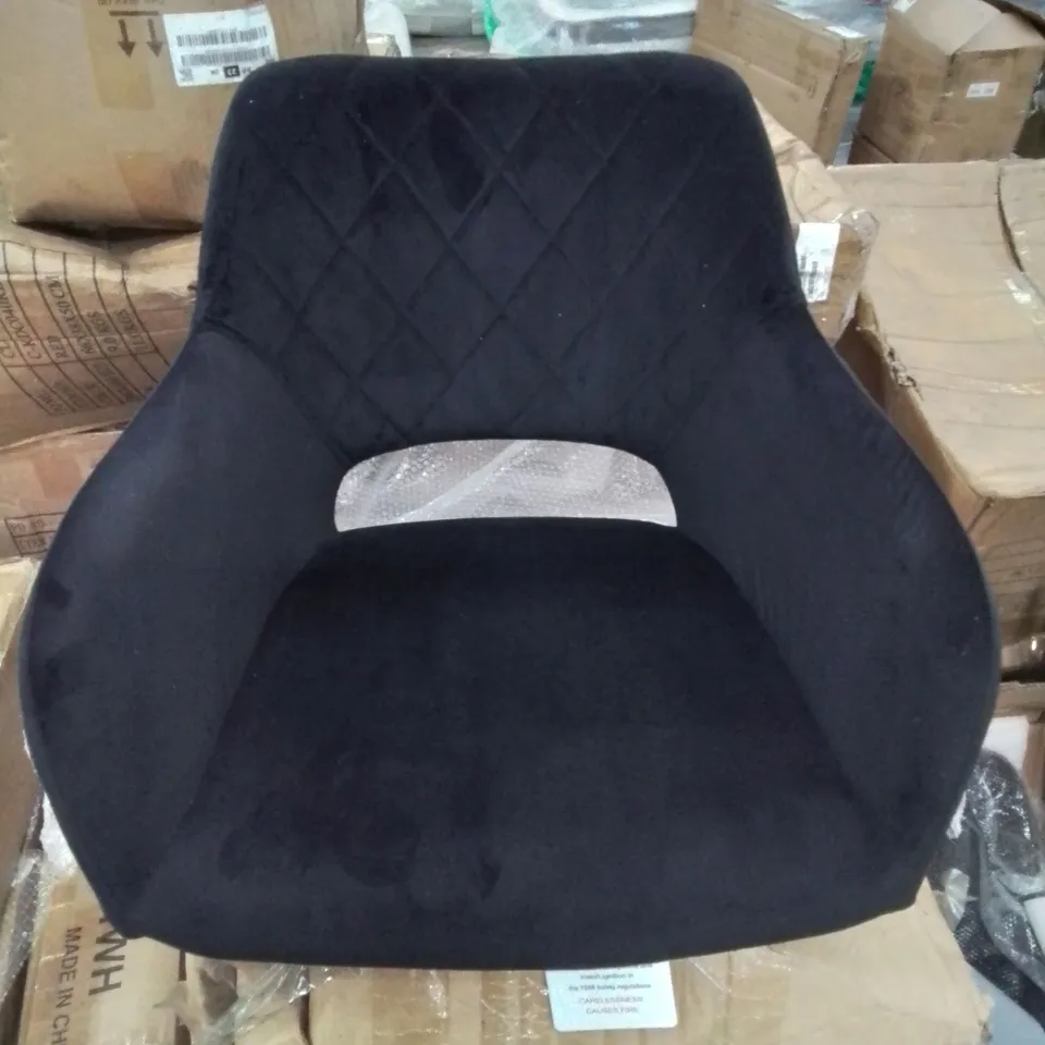 A BOXED PAIR OF BLACK VELVET UPHOLSTERED DINING ROOM CHAIRS 