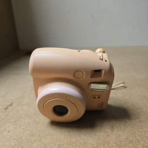 FUJIFILM INSTAX MINI 8 NSTANT CAMERA – PASTEL PINK