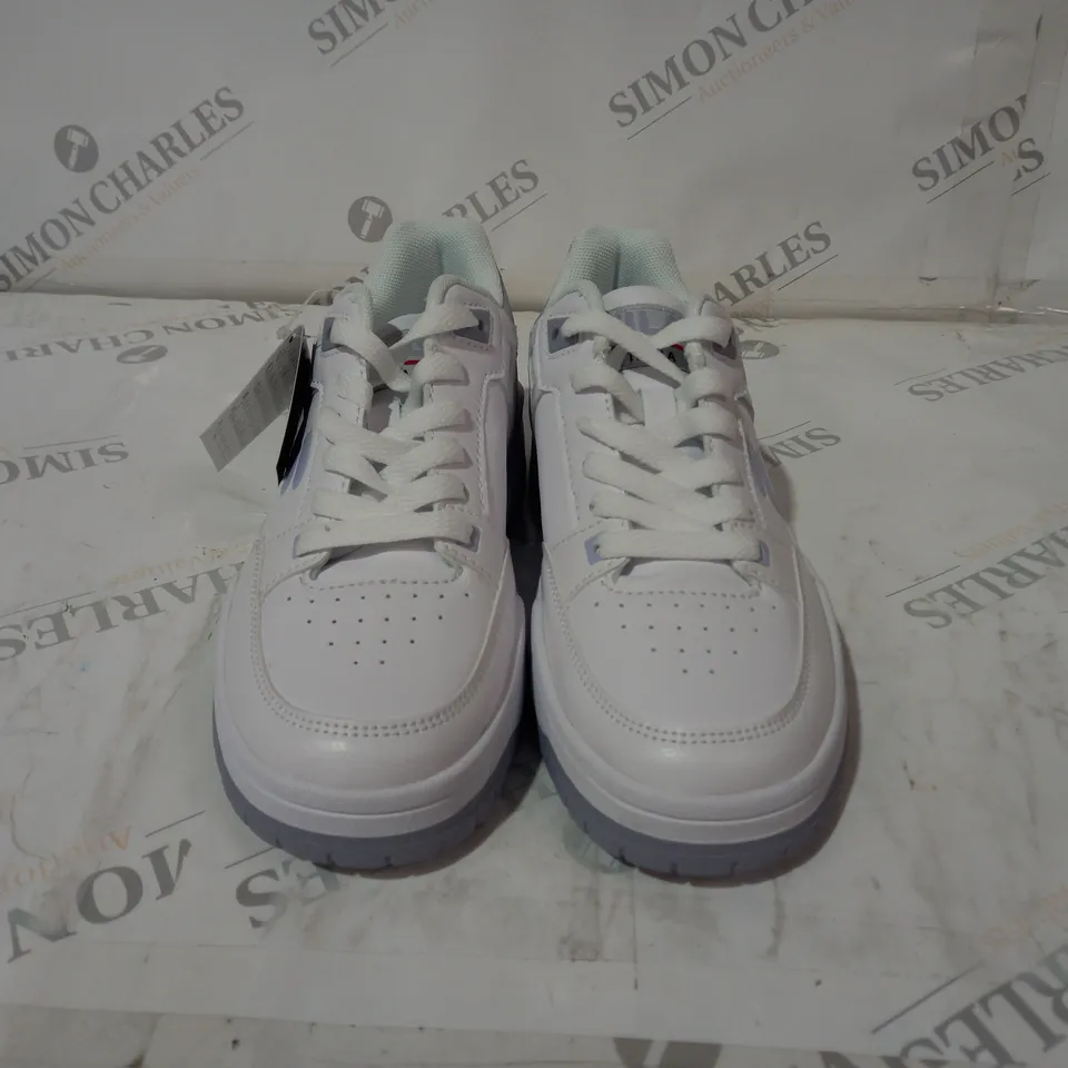 FILA PURPLE AND WHITE TRAINERS SIZE 36