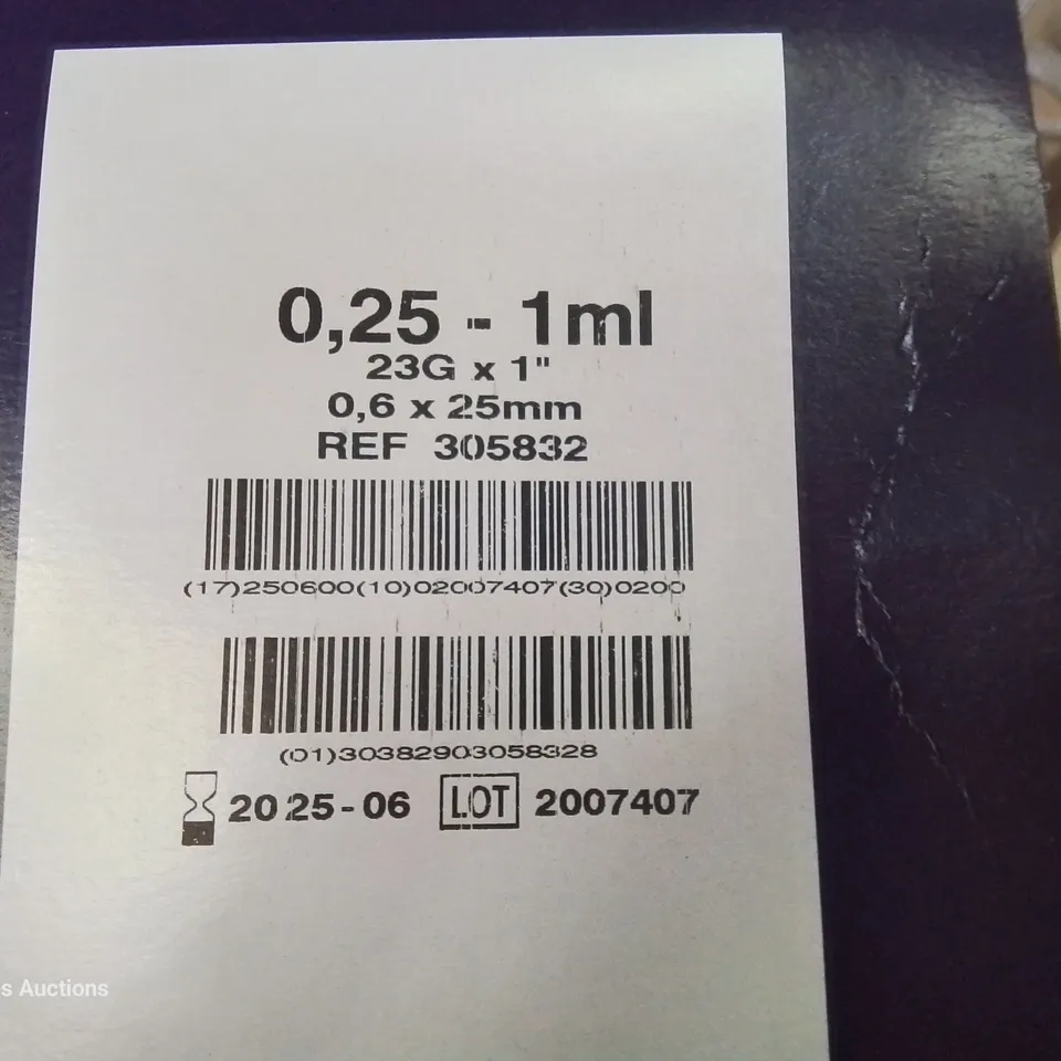 CASE CONTAINING 12 BOXES OF 200 BD FLU+ SYRINGES