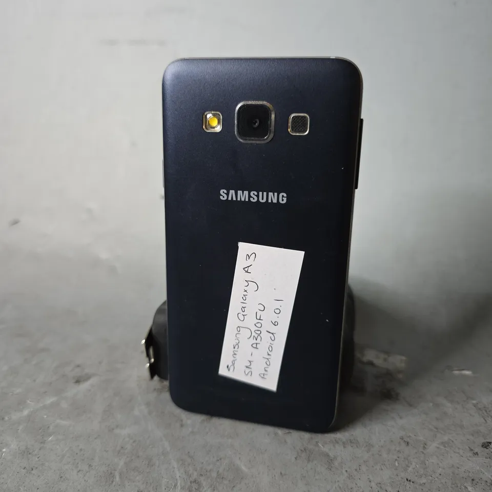 SAMSUNG GALAXY A3