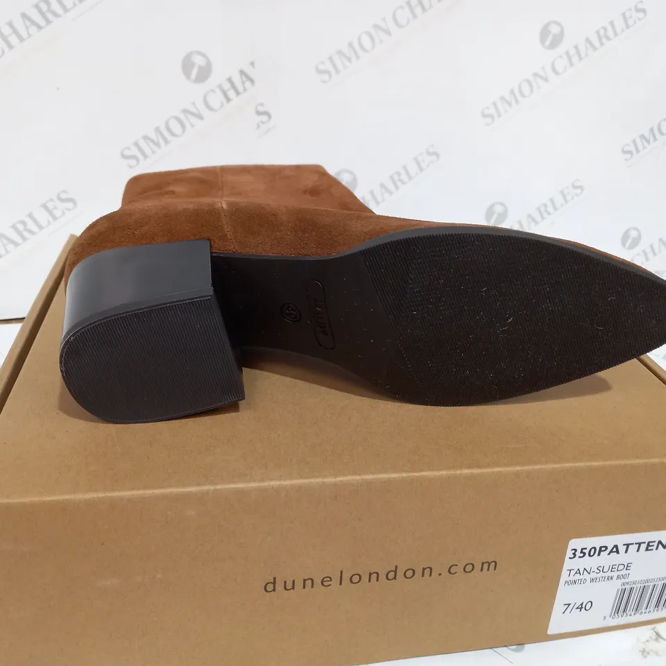 BOXED PAIR OF DUNE LONDON POINTED TOE LOW BLOCK HEEL ANKLE BOOTS IN TAN - SUEDE SIZE 7