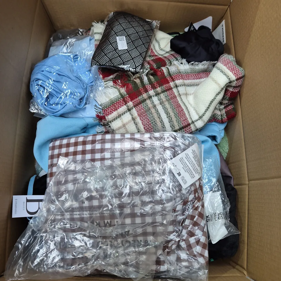 APPROXIMATELY 25 ASSORTED CLOTHING AND FASHION PRODUCTS IN VARIOUS STYLES AND SIZES - COLLECTION ONLY