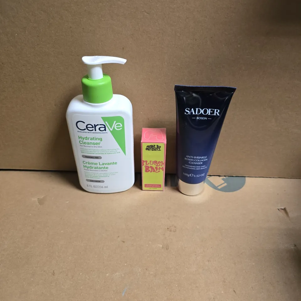APPROXIMATELY 15 ASSORTED HEALTH & BEAUTY PRODUCTS TO INCLUDE SADOER ANTI WRINKLE CLEANING, MADE BY MITCHELL CREAM BLUSHER, CERAVE HYDRATING CLEANSER ETC - COLLECTION ONLY
