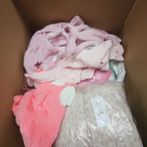 BOX OF APPROXIMATELY 25 ASSORTED KIDS CLOTHING ITEMS TO INCLUDE - TOP , SHORTS , T-SHIRT ETC