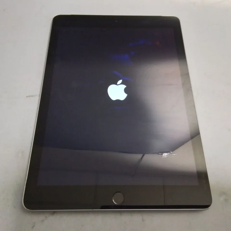 UNBOXED APPLE IPAD 9.7" MODEL A1954