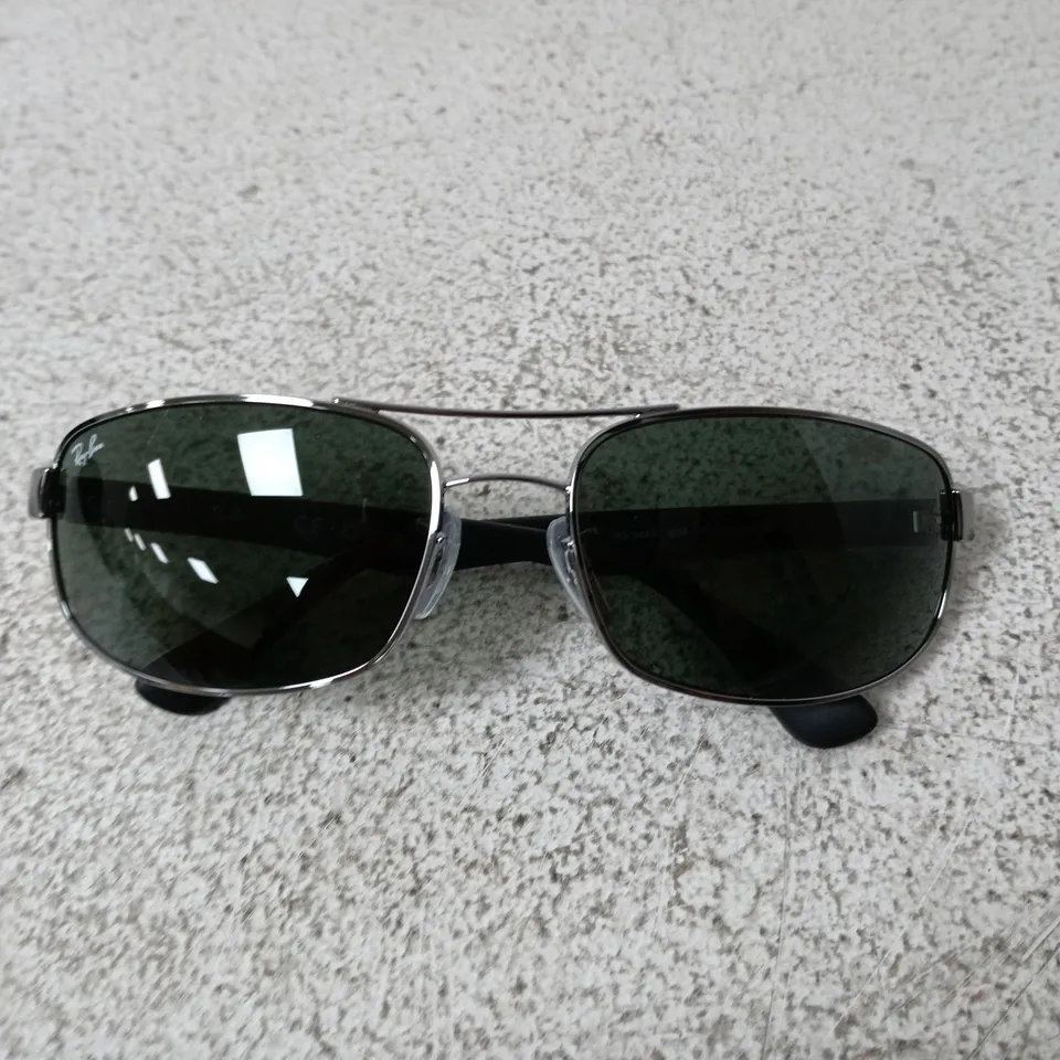 RAY-BAN SUNGLASSES