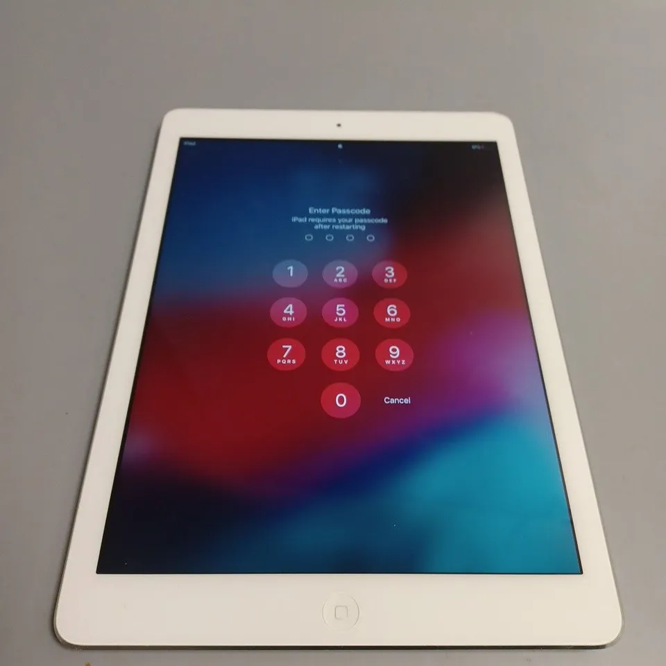 APPLE IPAD AIR 