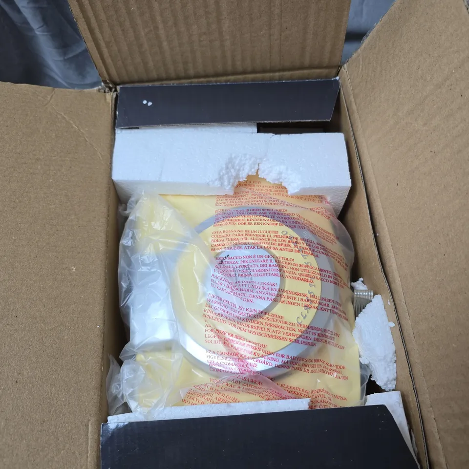 AUNA RETRO UKW RADIO/CD PLAYER/AUX BOXED WITH MANUAL