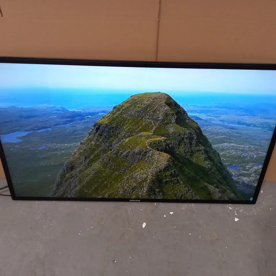 UNBOXED SAMSUNG 46" LED BACKLIT LCD DISPLAY FULL HD - MODEL DE46A