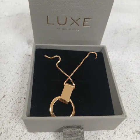 LUXE GOLD-TONE NECKLACE WITH RING PENDANT & RECTANGULAR BAR – BOXED