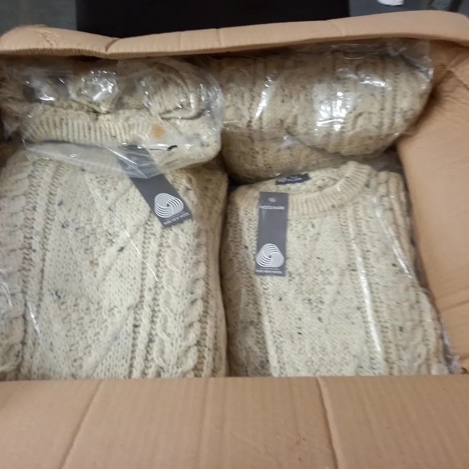 LOT OF 10 AS NEW PURE NEW WOOL KNITTED CREW JUMPERS IN ECRU - ALL L