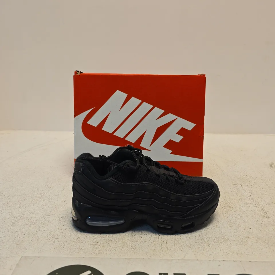 NIKE AIR MAX 95 GS KIDS' TRAINERS – BLACK, UK 3Y