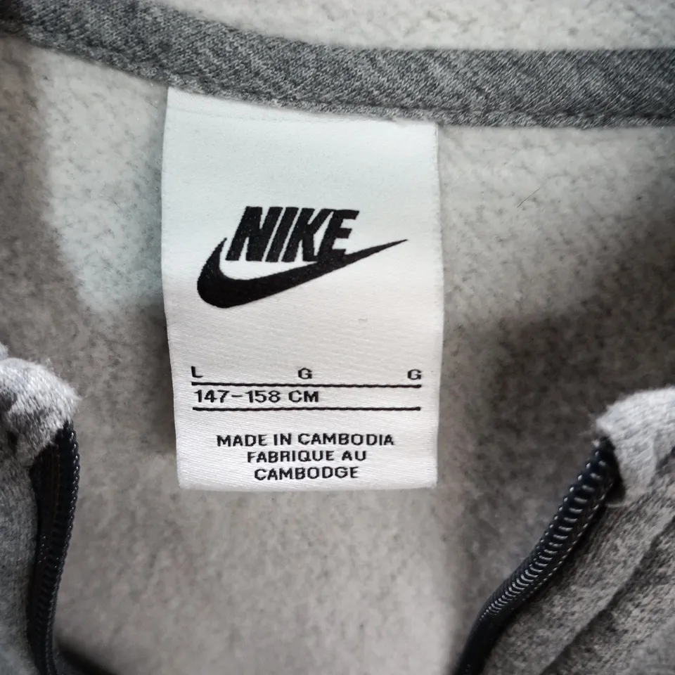 NIKE ZIP-UP HOODIE – GREY – SIZE L (LARGE) – MADE IN CAMBODIA