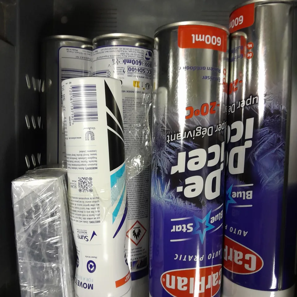 APPROXIMATELY 15 ASSORTED AEROSOLS TO INCLUDE SURE DEODORANT, HAVOC PERFUME SPRAY, CAR PLAN DE-ICER ETC 