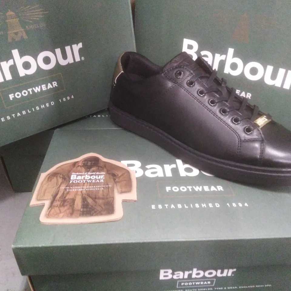 BRAND NEW BOXED BARBOUR INTERNATIONAL HERRERA BLACK AND GOLD SIZE 6