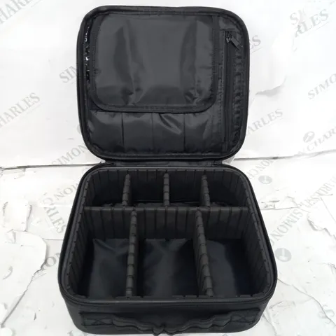 BLACK BASIC TOOL HOLDER