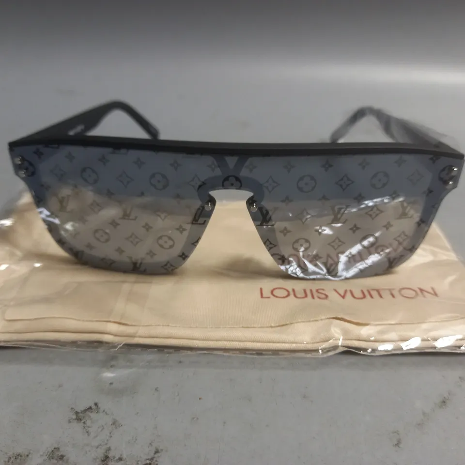MEN'S LOUIS VUITTON WAIMEA SUNGLASSES