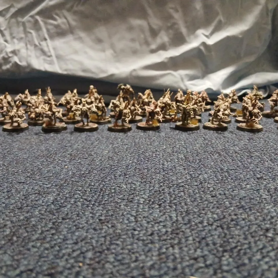 APPROXIMATELY 40 ASSORTED CRYPT GHOUL WARHAMMER FIGURES
