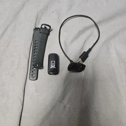 FITBIT INSPIRE 3 HEALTH & FITNESS TRACKER – BLACK (FB424BKBK) WITH USB CHARGER & STRAP