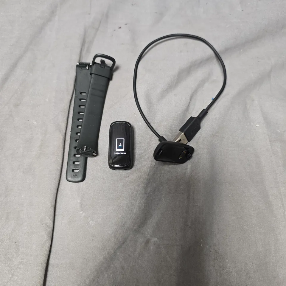 FITBIT INSPIRE 3 HEALTH & FITNESS TRACKER – BLACK (FB424BKBK) WITH USB CHARGER & STRAP