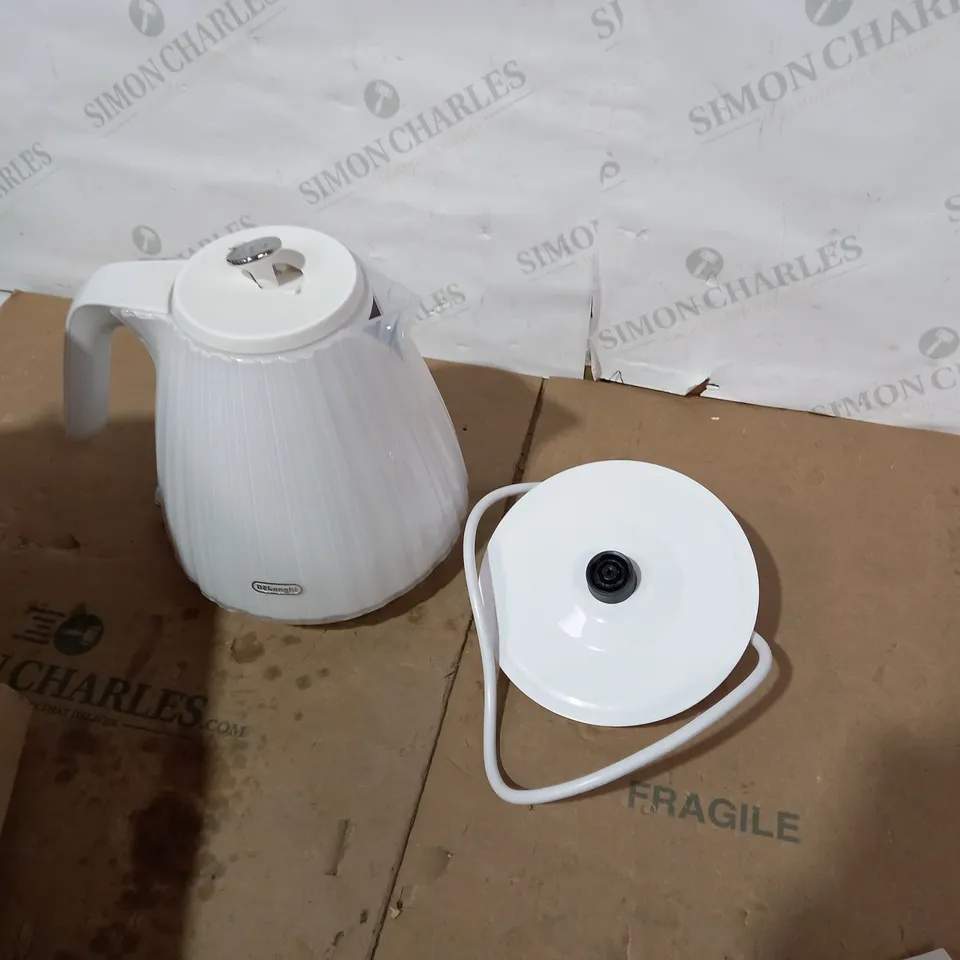 DELONGHI BALLERINA KETTLE RRP £59
