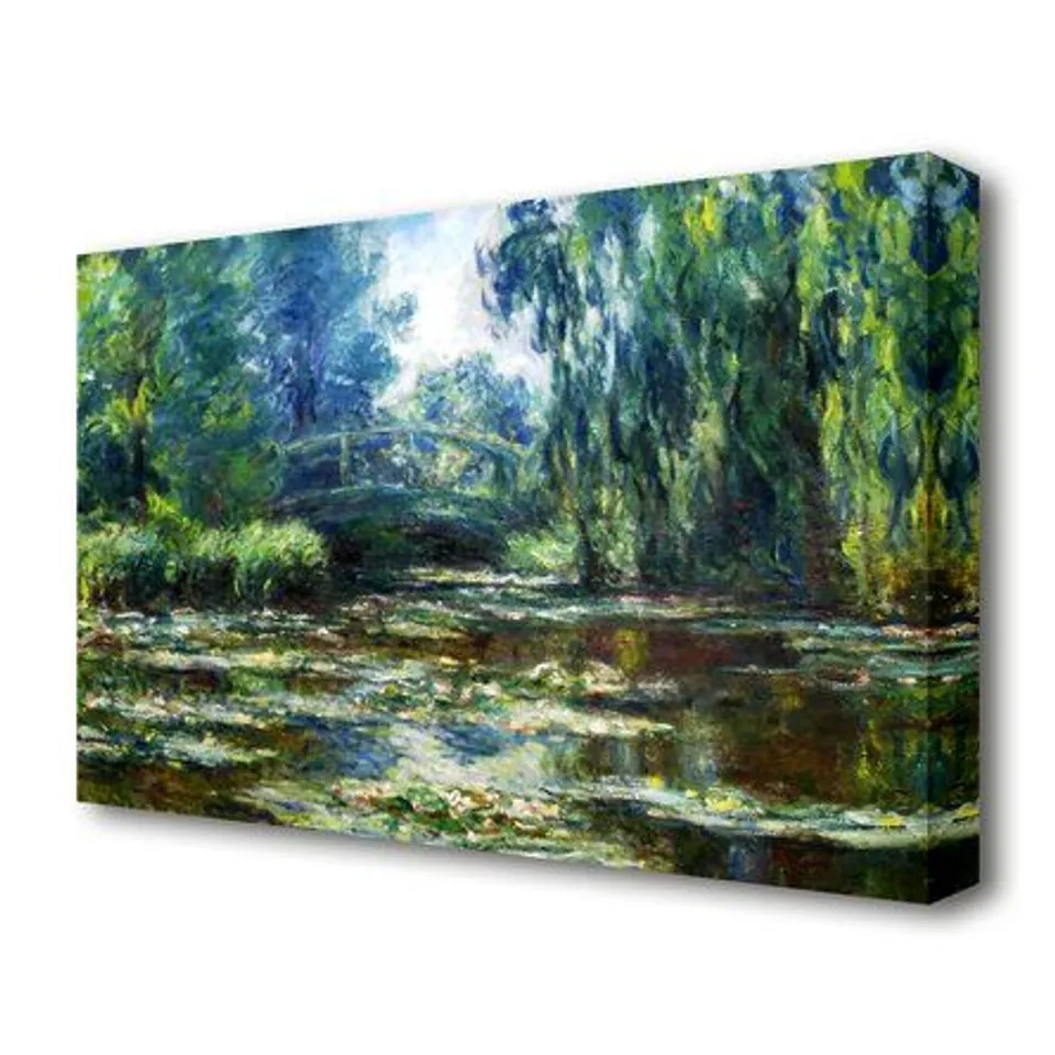 WATER LILLIES IN MONETS GARDEN BY CLAUDE MONET 