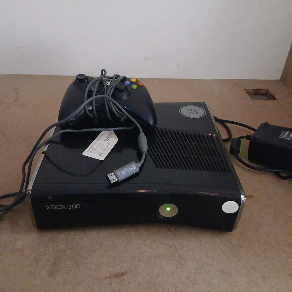 X BOX 360 WITH ONE CONTROLLER