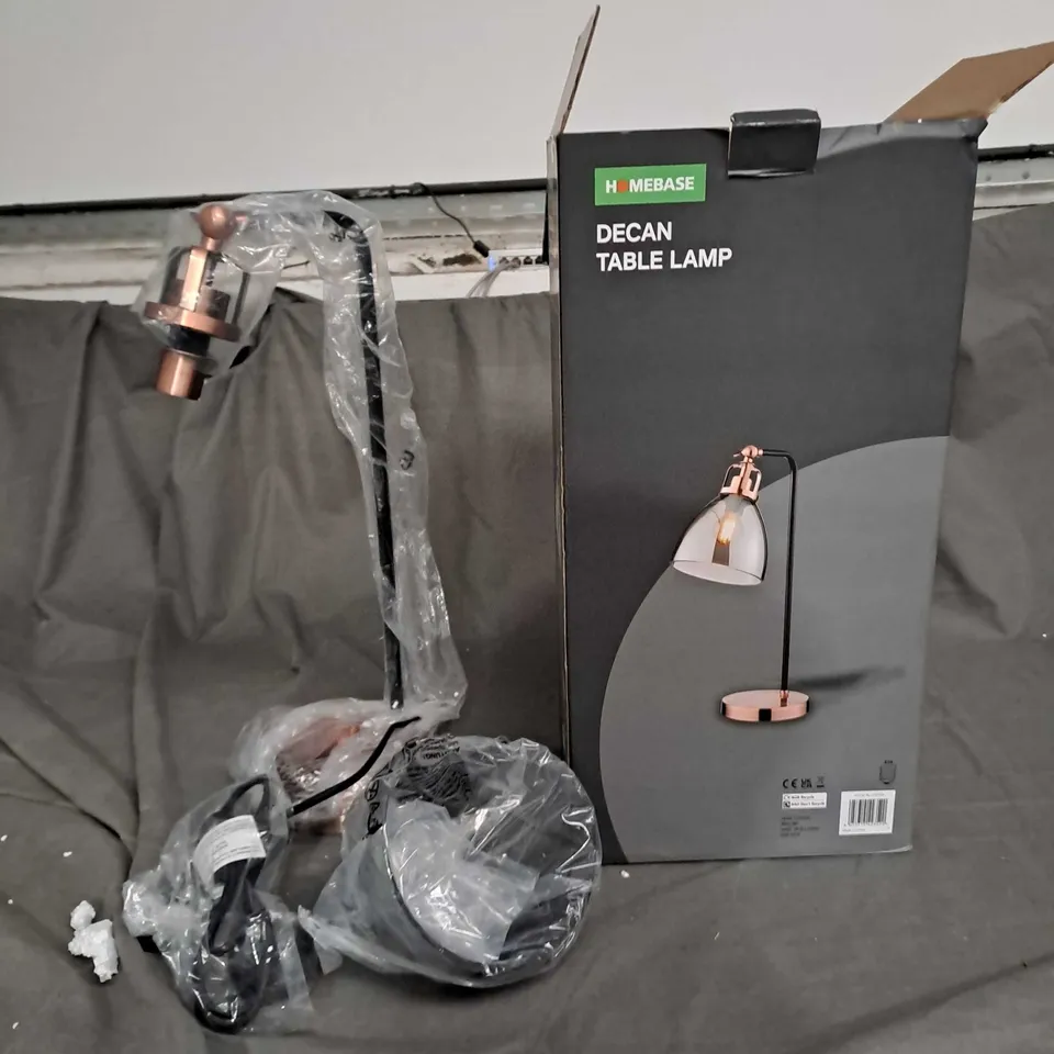 HOMEBASE DECAN TABLELAMP 