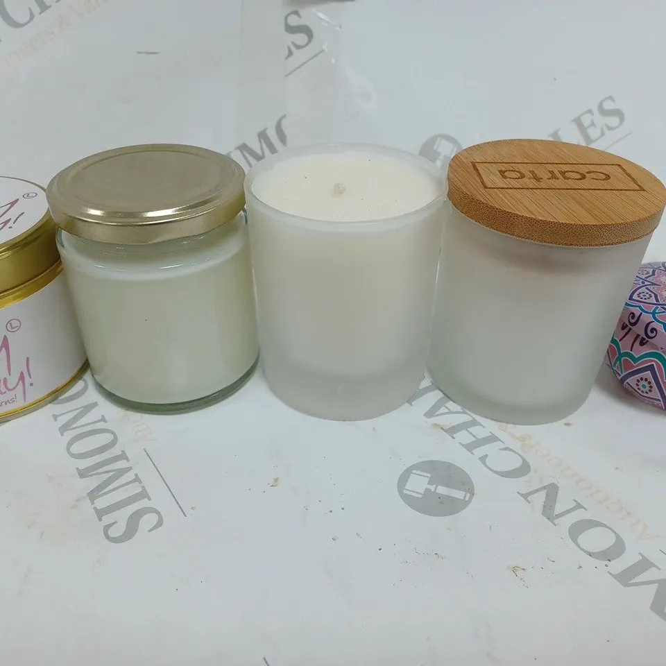 BOX OF 5 ASSORTED SCENTED CANDLES
