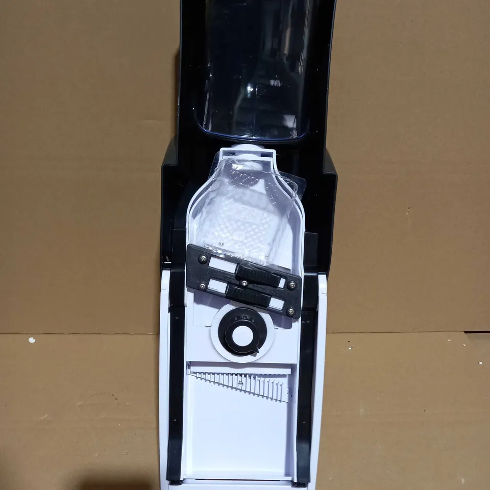 COOK'S ESSENTIALS VERTICAL MANDOLINE