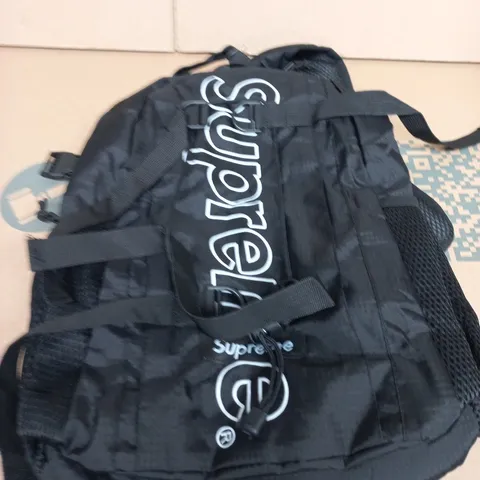 SUPREME BLACK BACKPACK
