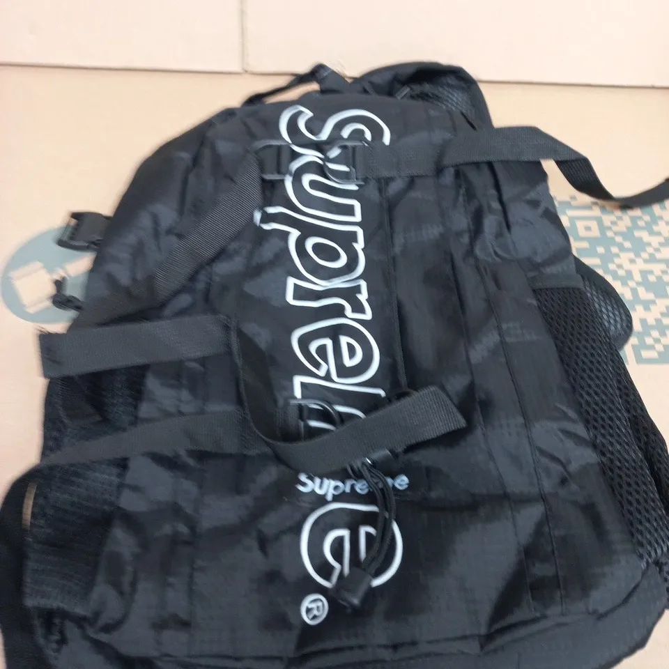SUPREME BLACK BACKPACK