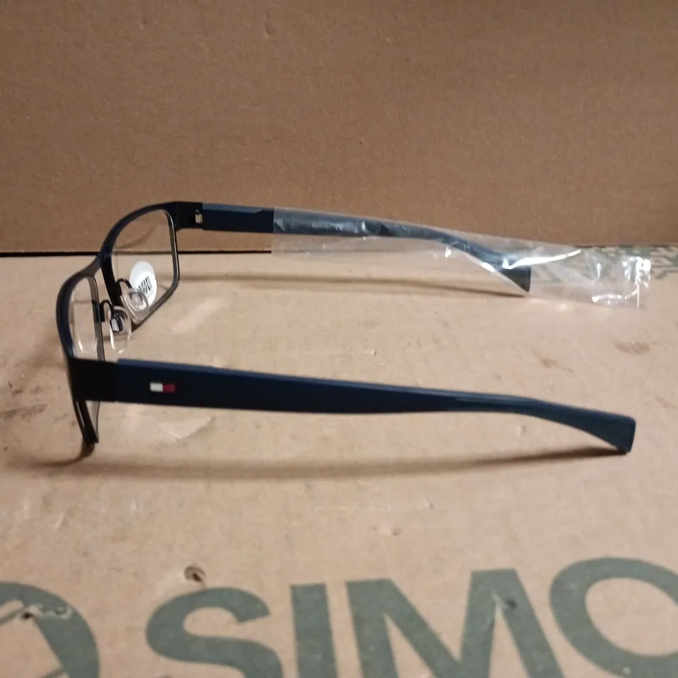 UNBOXED TOMMY HILFIGER BLUE FRAMED GLASSES