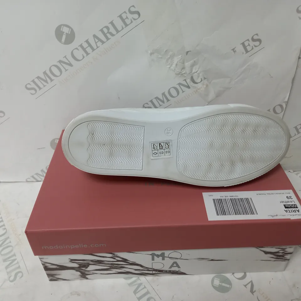 BOXED PAIR OF MODA IN PELLE ARITA WHITE LEATHER TRAINERS - SIZE 6