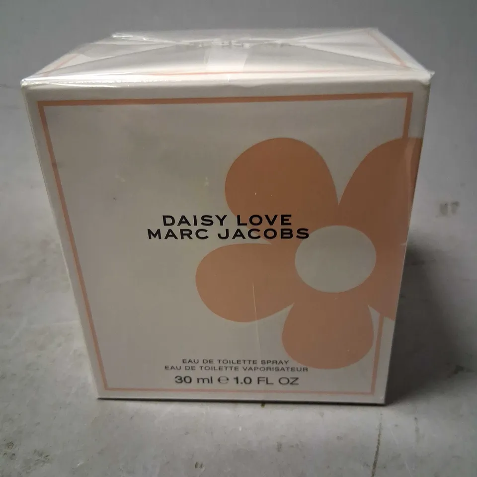 BOXED AND SEALED DAISY LOVE MARC JACOBS EAU DE TOILETTE 30ML