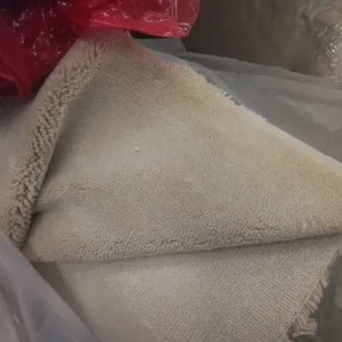 ROLL OF QUALITY ROYAL VELVET BEAUMONT CARPET // SIZE: APPROXIMATELY 8.3 X 5M