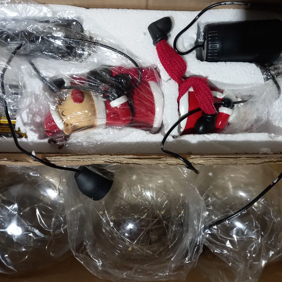 BOXED SANTA EXPRESS DANGLY LEG LIGHT STRAND