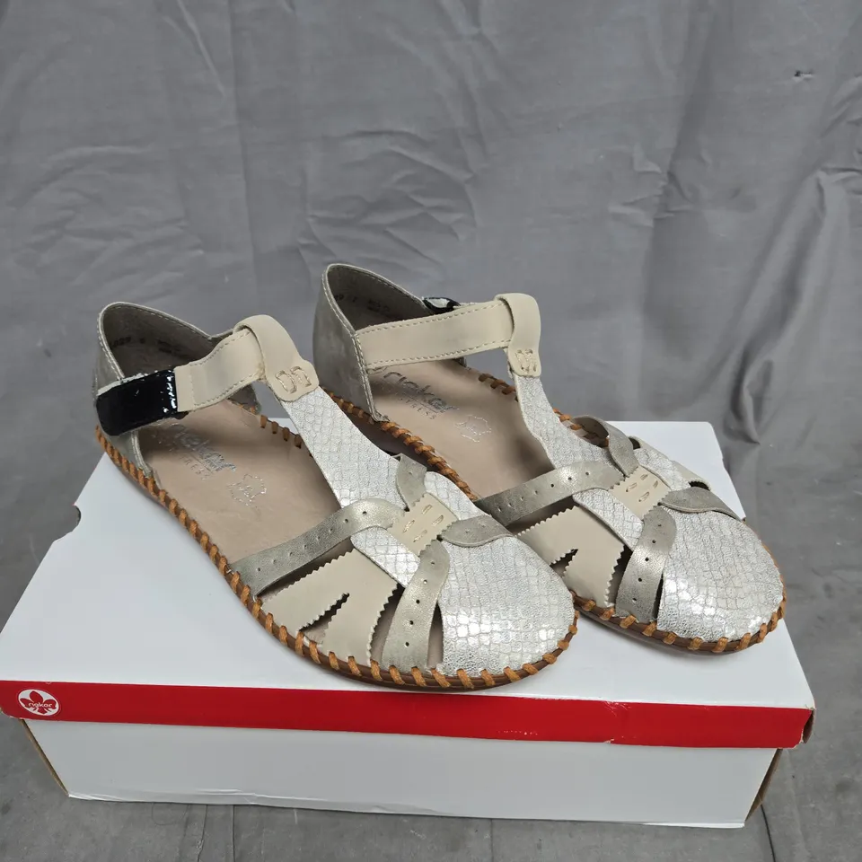 RIEKER OPENED HANDSEWN SHOE- CREAM SIZE 6