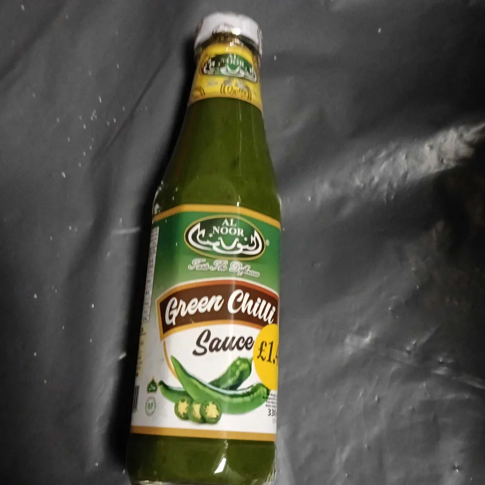 APPROXIMATELY 11 ASSORTED FOOD AND DRINK ITEMS INCLUDING HOTEL CHOCOLAT ADVENT CALENDAR . GREEN CHILLI SAUCE AND HUEL CHOCOLATE DRINK