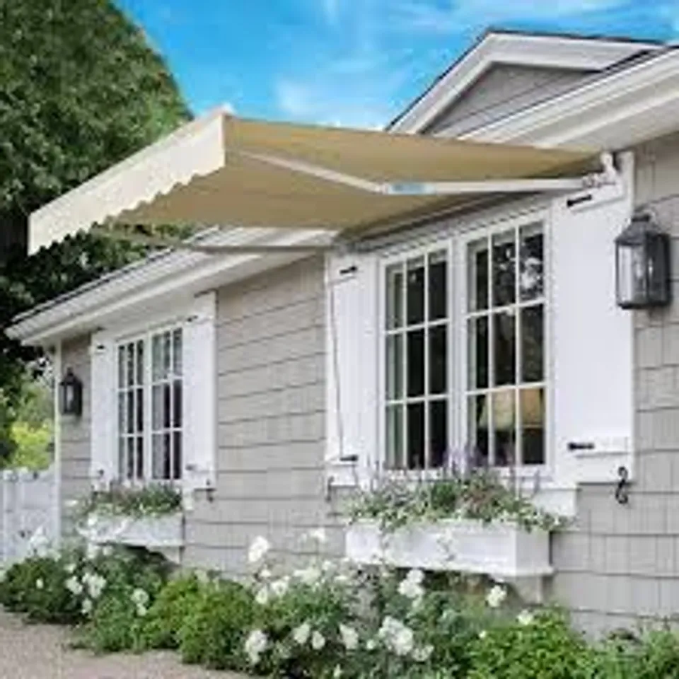 BOXED MANUALLY RETRACTABLE AWNING IN CREAM