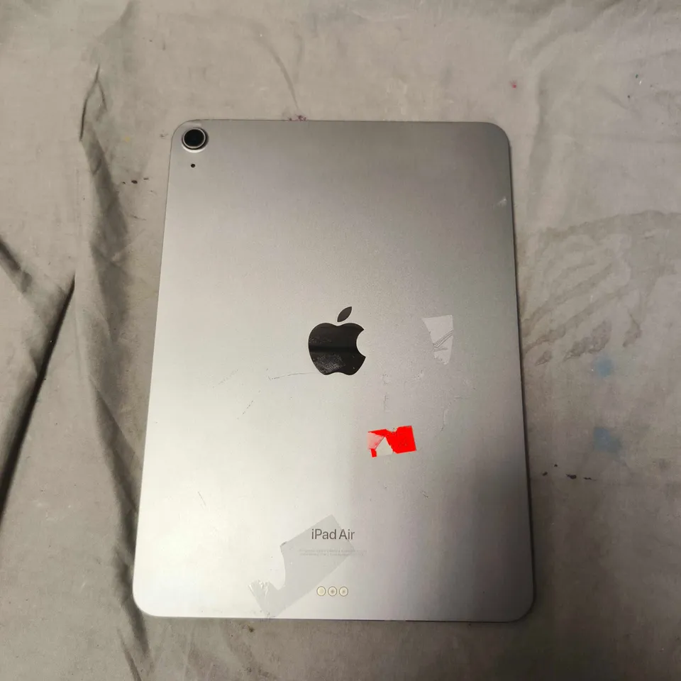 APPLE IPAD TABLET - A2902